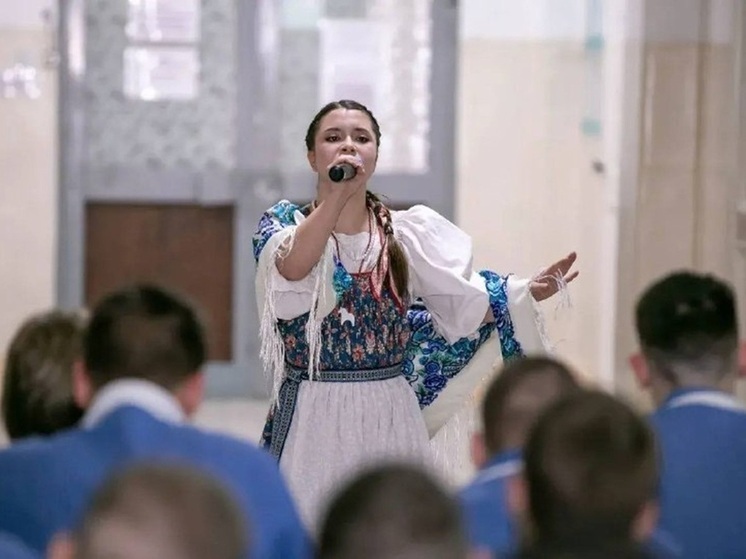 Сахалинские артисты подарили праздничный концерт бойцам в военном госпитале