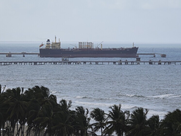 Reuters: нефтетанкер Kelly вернулся в Венесуэлу из-за угрозы перехваты американскими военными