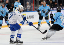 23 декабря 2025 года в Минске прошёл матч регулярного чемпионата КХЛ между местным и московским «Динамо». Минчане одержали разгромную победу со счётом 7:1. Московская команда дебютировала с новичками Калиниченко и Дер-Аргучинцевем, капитаном выступал Слепышев, вратарём — Подъяпольский. Несмотря на попытки сократить отставание, гости дважды не реализовали численное преимущество. Шипачев отметился 995-м очком в КХЛ. Следующая игра москвичей — 25 декабря против «Локомотива» в Ярославле.