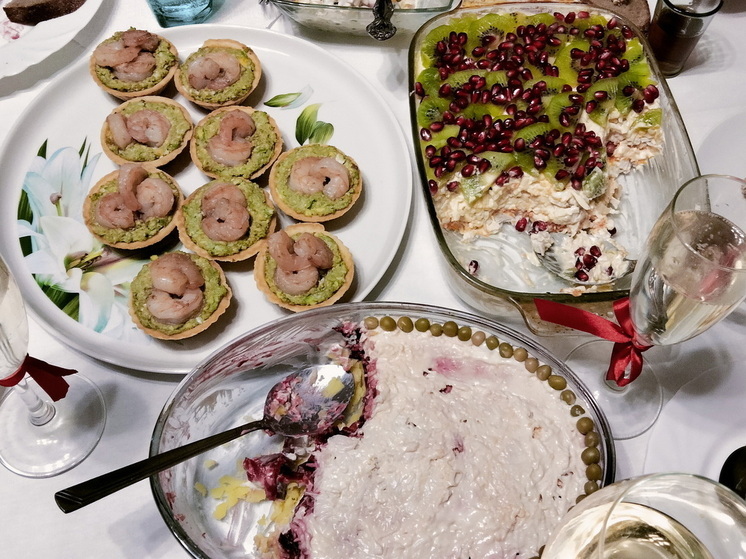 Врач-гастроэнтеролог назвала новогоднее блюдо, которое защищает печень и предотвращает похмелье