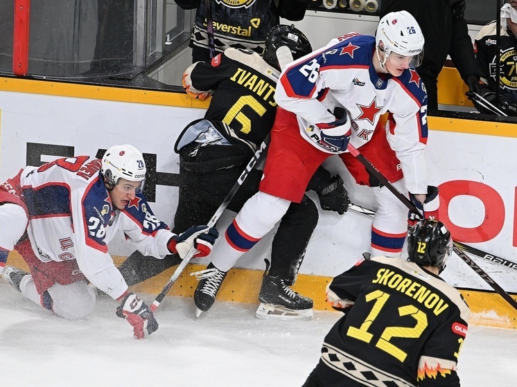 «Северсталь» обыграла ЦСКА со счётом 3:1 в матче регулярного чемпионата КХЛ. Все шайбы были заброшены в третьем периоде: Аймурзин и Скоренов (с передачами Ильина и Камалова / Аймурзина) вывели хозяев вперёд, Абрамов сократил отставание, а Лишка забросил в пустые ворота. Несмотря на статистическое преимущество ЦСКА (особенно во втором периоде — 11:2 по броскам), команда не смогла реализовать моменты. И. Никитин отметил неэффективность завершения атак как главную причину поражения.