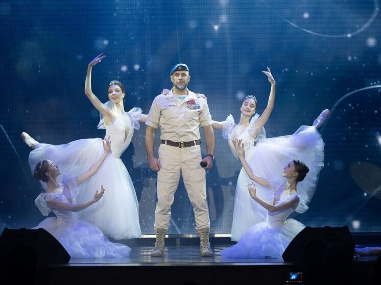 Военнослужащие провели новогодний праздник для воспитанников реабилитационного центра в ДНР