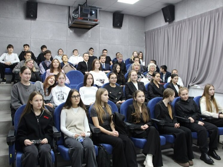 Шемурша возвращает традицию кино: открыт новый кинозал