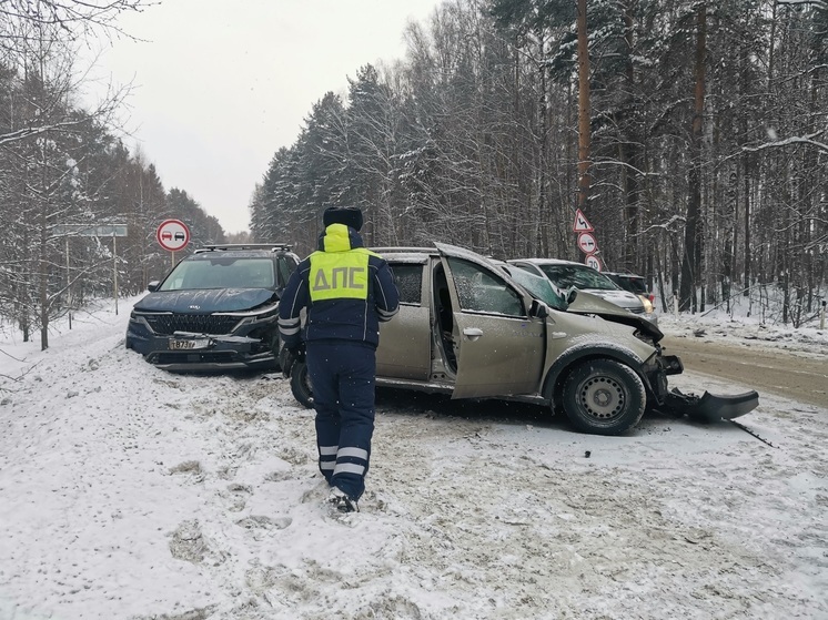 Предварительные причины массового ДТП на Березовском тракте назвали в ГАИ