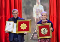 Декабрь по достоинству можно считать сказочным месяцем, поскольку он всегда наполнен массой подарков, поздравлений и сюрпризов