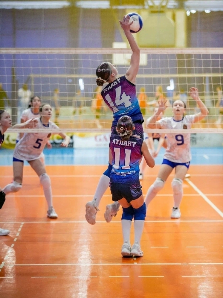 Юные волейболистки из Асино стали чемпионками Сибири