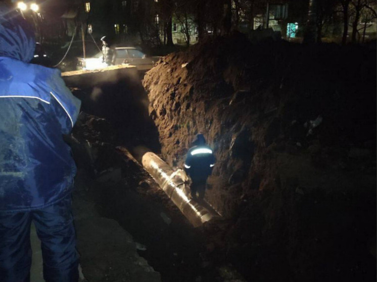Ночью с 23 на 24 декабря на магистральном трубопроводе в Калининграде произошла авария, из-за которой больше 100 домов остались без отопления