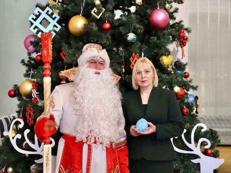 Министр культуры Светлана Каликова исполнит новогоднее желание 7-летней Ани