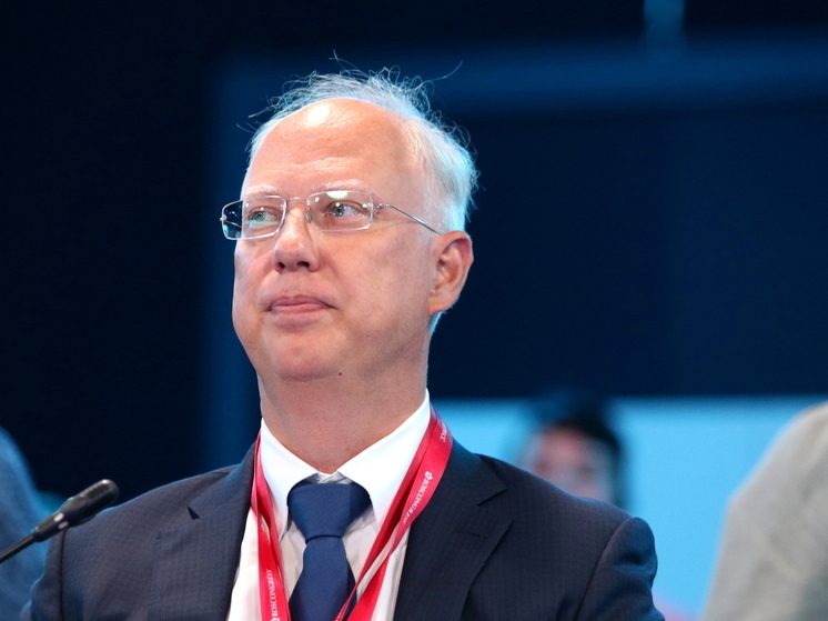 Дмитриев пошутил, что Урсула фон дер Ляйен возглавила американский «черный список цензоров»