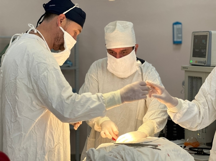 Рязанские врачи провели уникальную операцию по удалению опухоли без разреза