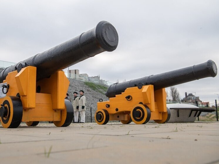 Отреставрированные пушки Крымской войны установили в Севастополе