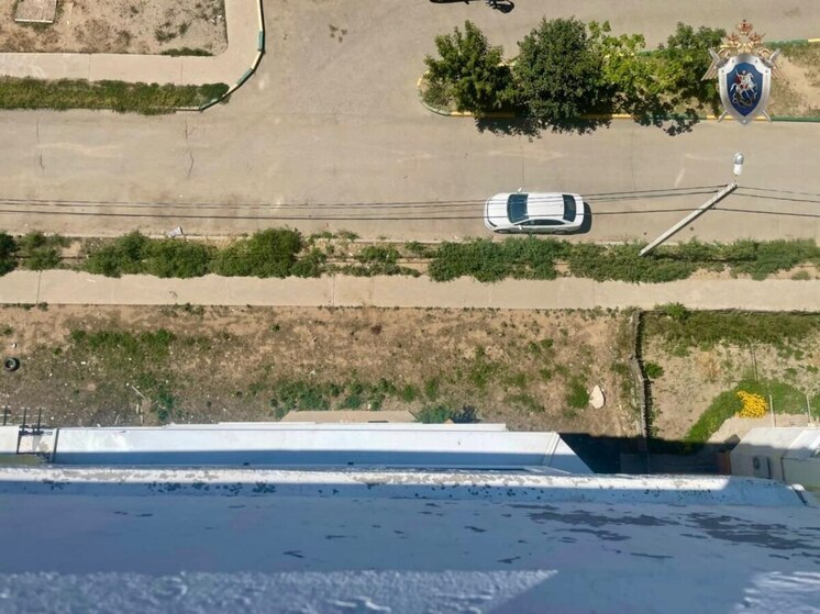 Астраханца будут судить за смерть сброшенного в пылу ссоры с балкона знакомого