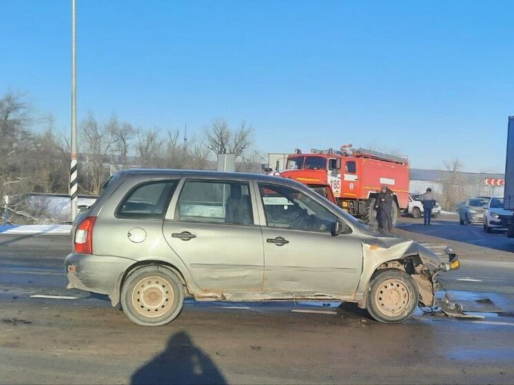 «Калина» и Hyundai Solaris столкнулись в Самарской области на участке М-5