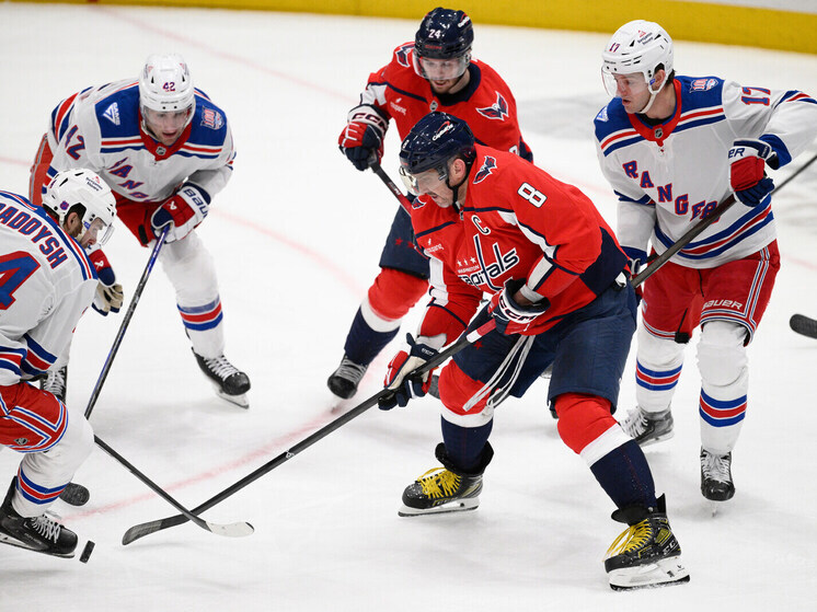 В заключительный перед небольшой четырехдневной рождественской паузой игровой день НХЛ сразу десять отечественных хоккеистов отметились результативными действиями