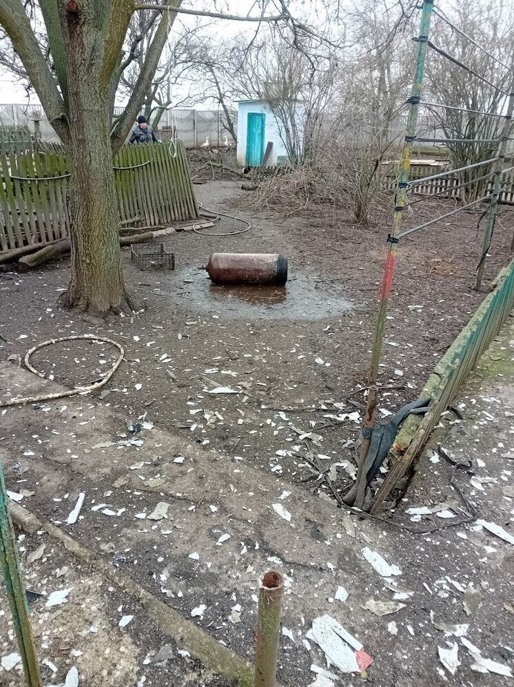 В Каховке загорелся микроавтобус