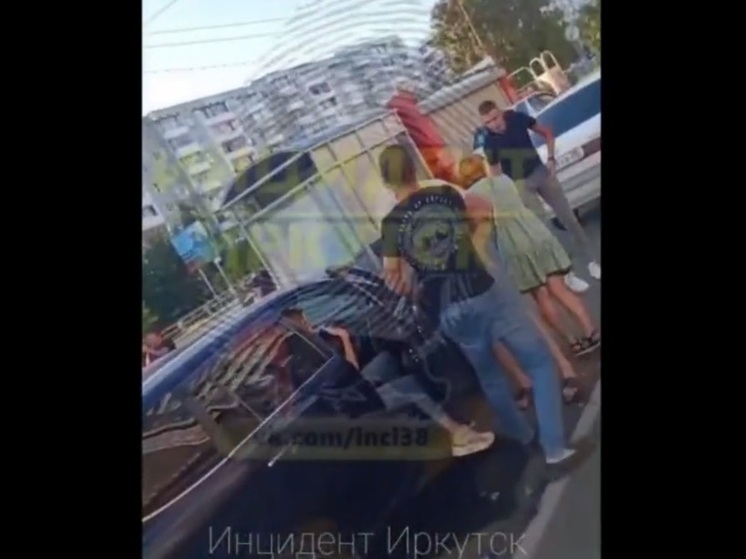 В Усть-Илимске будут судить компанию людей, напавших на таксистку