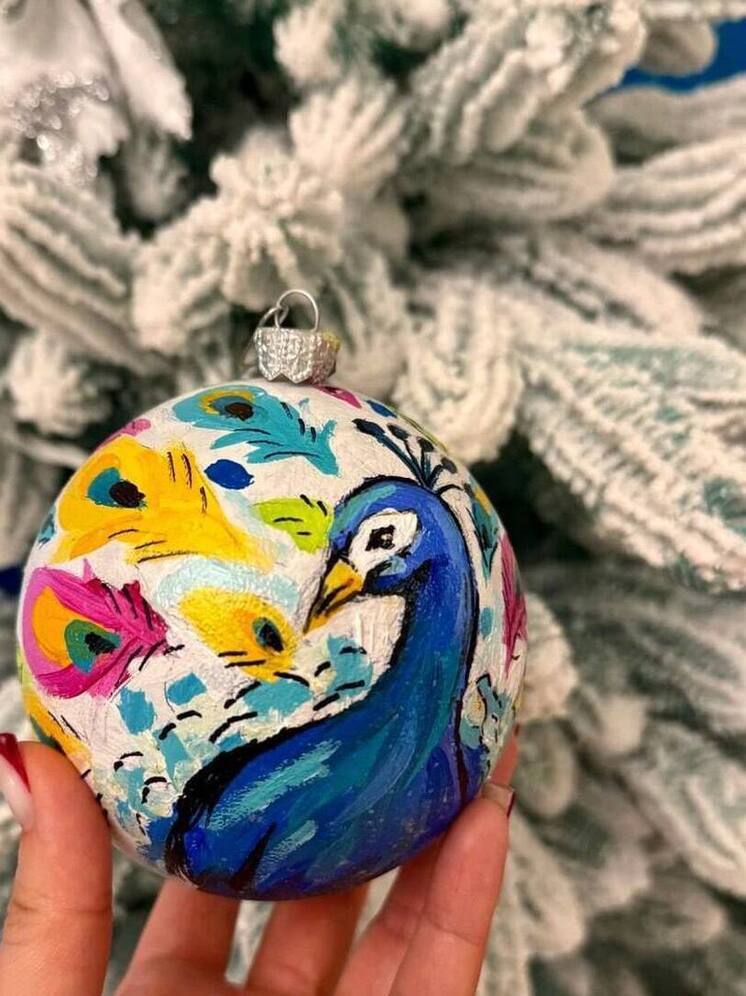 Авторские игрушки с символикой Серпухова украсили резиденцию главного зимнего волшебника