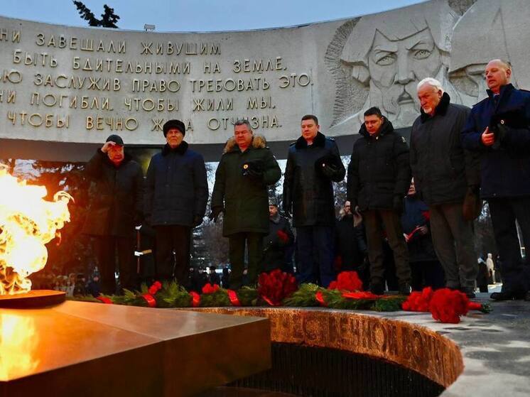 В Тамбове зажгли обновлённый Вечный огонь в память о героях