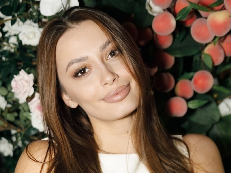 32-летняя российская художественная гимнастка Яна Луконина порадовала подписчиков прекрасной новостью. Спортсменка и ее муж Виктор скоро впервые станут мамой и папой.