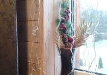 Как бы мы ни относились к нашим соседям-скандинавам, но создать новогоднее настроение в оформлении дома или квартиры они умеют. Этого не отнимешь. Вот и эксперт по красоте и уюту медиаплатформы Food.ru Дарья Дубинина рассказала, чем отличается этот «скандинавский стиль» и назвала его главные составляющие.