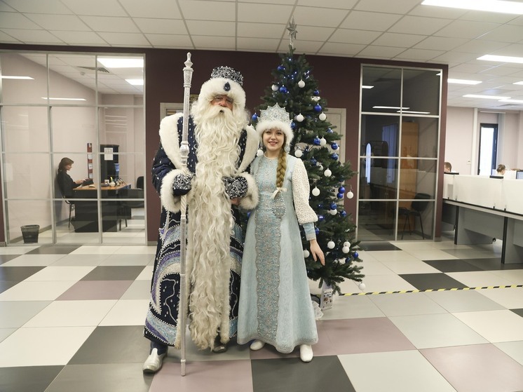 Россиянам объяснили какую звезду надо установить на рождественскую ель