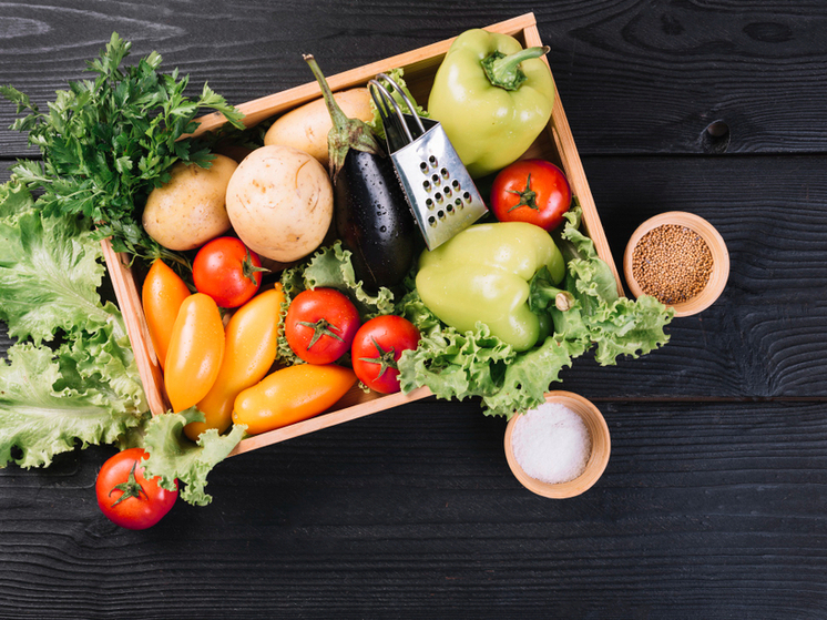 Как тамбовчанам выбрать идеальные огурцы и помидоры к праздничному столу