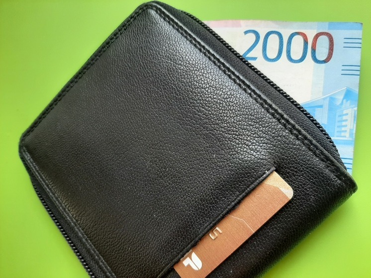 В Турках мужчина втерся в доверие к соседке и обокрал ее