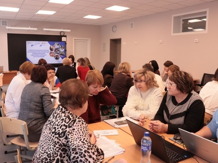 Педагоги Тамбовской области обсудили будущее 27 учебных заведений, где в 2026 году пройдет капремонт