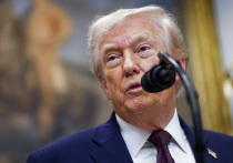 Новый массив документов из архива осужденного педофила Джеффри Эпштейна, опубликованный Министерством юстиции, оказался для президента США Дональда Трампа более проблематичным, чем первая порция материалов