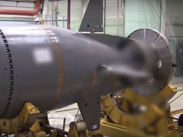 Президент России Владимир Путин этой осенью рассказал об успехах в создании ракеты неограниченной дальности «Буревестник» и подводного аппарата c ядерной энергоустановкой «Посейдон»