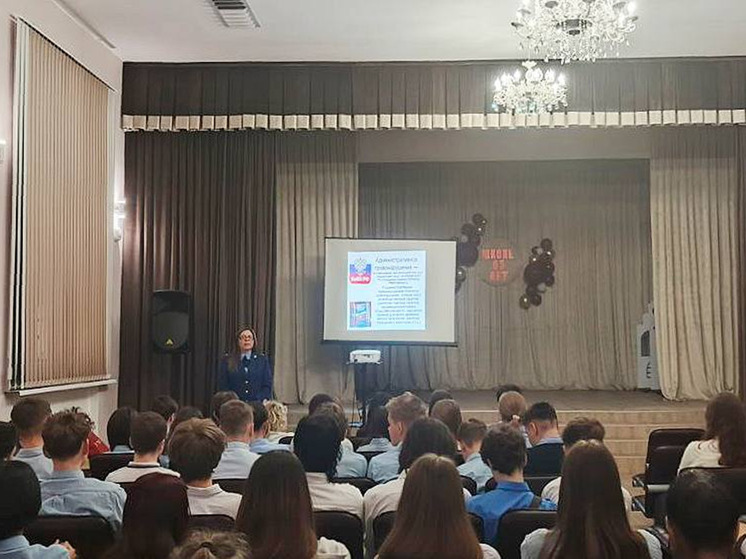 В 2025 году профориентационная работа среди школьников и студентов со стороны силовых ведомств в Псковской области носит системный характер и охватывает различные возрастные группы — от учащихся начальной школы до студентов профессиональных образовательных организаций