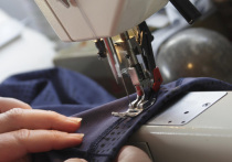 Более 150 тысяч рублей удалось отсудить у магазина москвичке за продажу неисправной швейной машинки