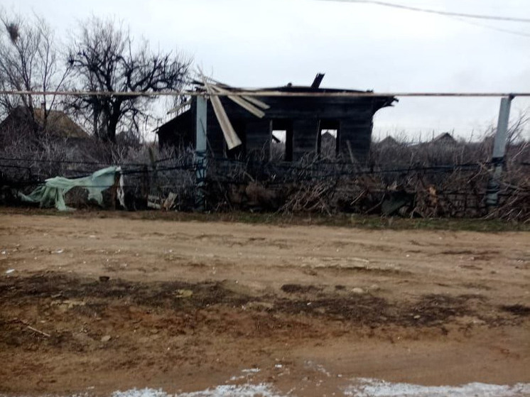 Волгоградка попыталась узнать, что скрывает дом, где время остановилось