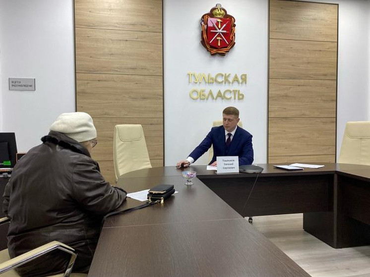 В Минтрансе взяли на контроль проблемы со службами такси в Туле