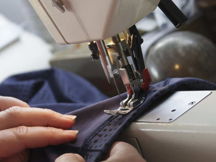 Более 150 тысяч рублей удалось отсудить у магазина москвичке за продажу неисправной швейной машинки