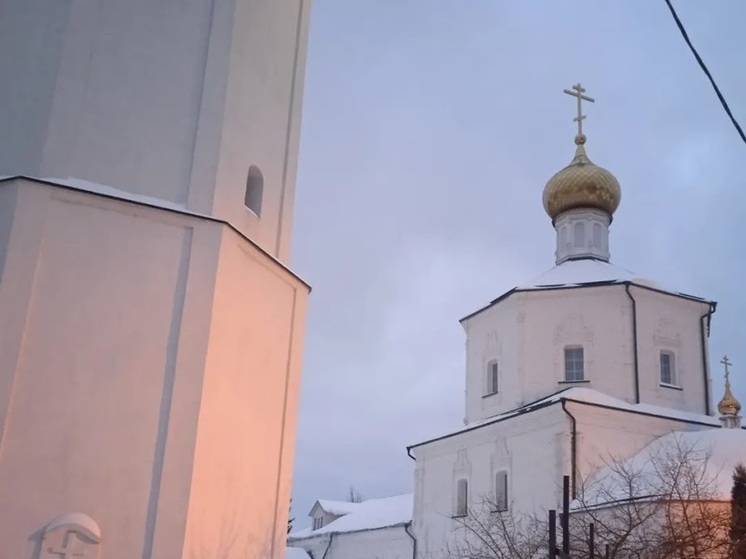 Какие подарки уместно дарить священнику на Рождество Христово: традиции и современный подход