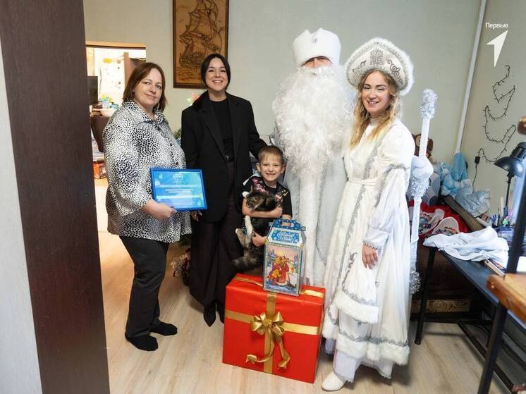 Дмитрий Миляев помог исполнить мечты юных участников «Ёлки желаний»