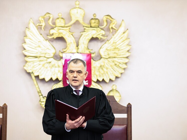 Политолог Гращенков заявил, что Долина смогла вернуть квартиру благодаря имеющейся "крыше"