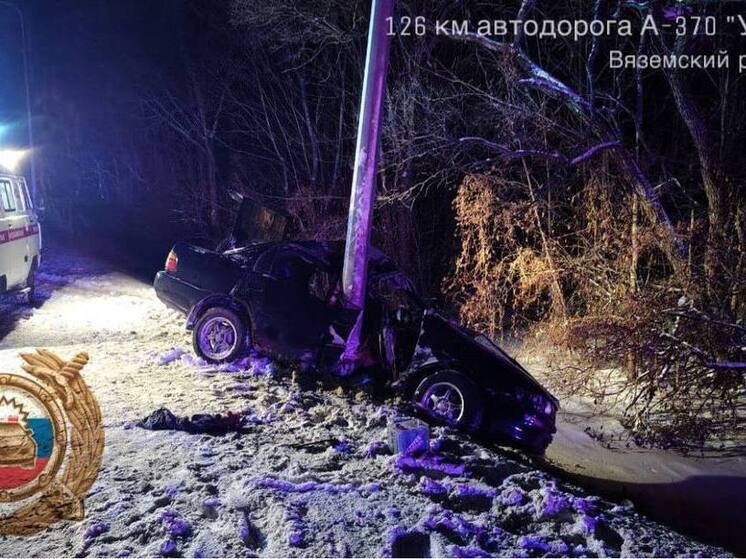 Трагедия на трассе А-370: водитель погиб после наезда на столб