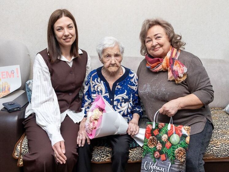 Ветеран и почётный гражданин Южно-Сахалинска отметила 100-летний юбилей