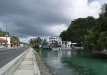 Республика Палау примет до 75 мигрантов, выдворяемых из США, в обмен на дополнительную помощь после того, как крошечное островное государство в Тихом океане подписало меморандум о взаимопонимании с Вашингтоном о передаче граждан третьих стран