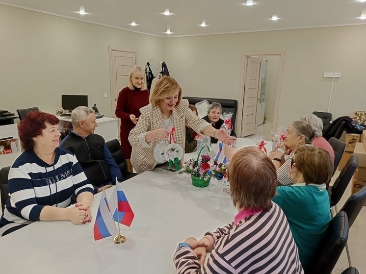 В Серпухове ветеранов-узников поздравили с наступающим праздником