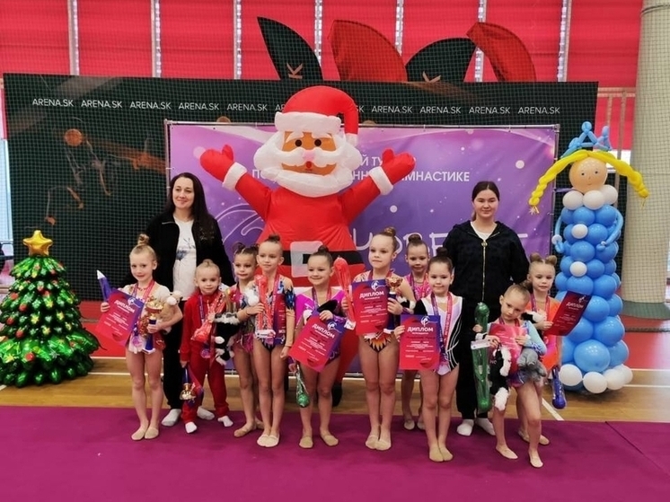 Более 20 медалей завоевали серпуховские гимнастки в Сколково