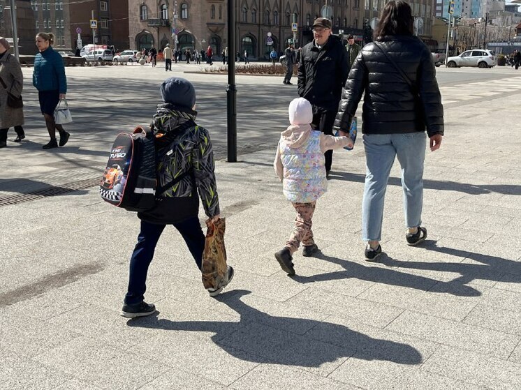 В Саратовской области выдано более 28 тысяч удостоверений многодетным семьям