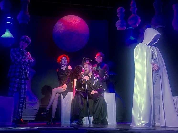 Лишь сон: Смоленский театр «Зеркало» поставил спектакль по роману «Мастер и Маргарита»