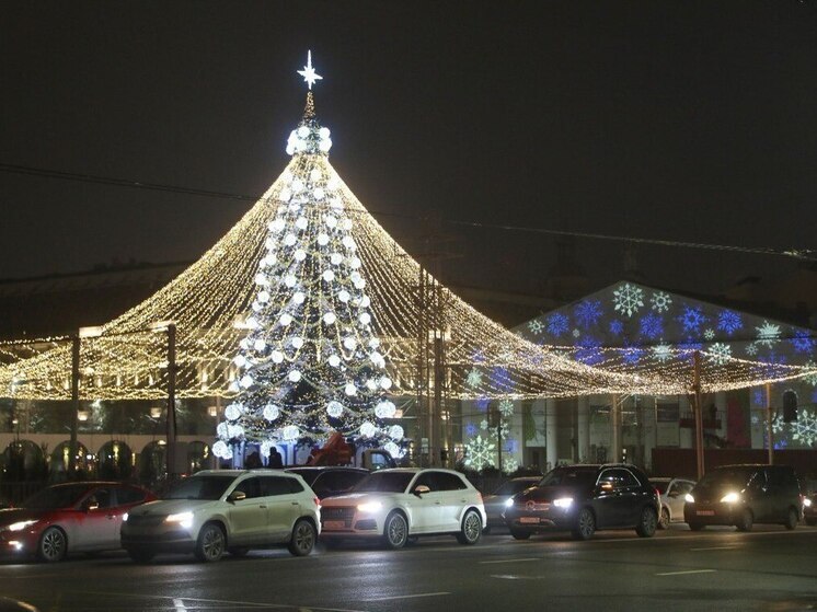 25 декабря в Воронеже открылась новогодняя площадь Ленина