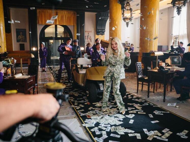 Л. Долина хочет взыскать с П. Лурье коммунальные платежи в размере 1 млн рублей