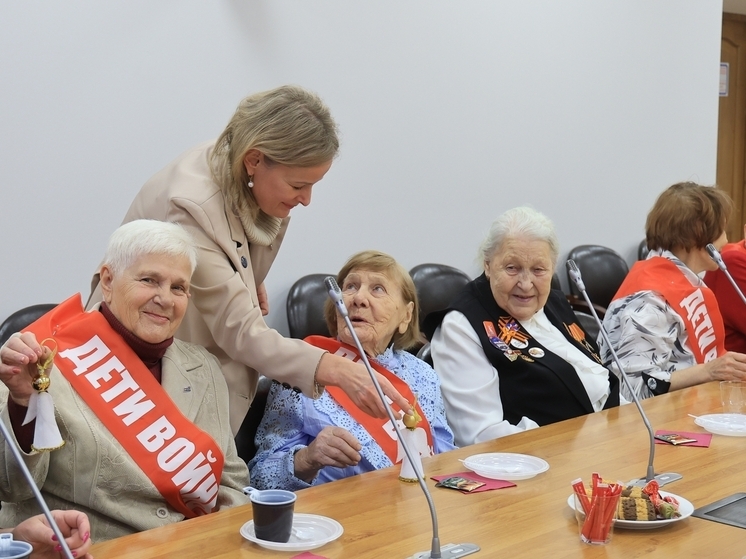 В Архангельской городской Думе состоялась традиционная предновогодняя встреча с представителями городской общественной организации «Дети войны»