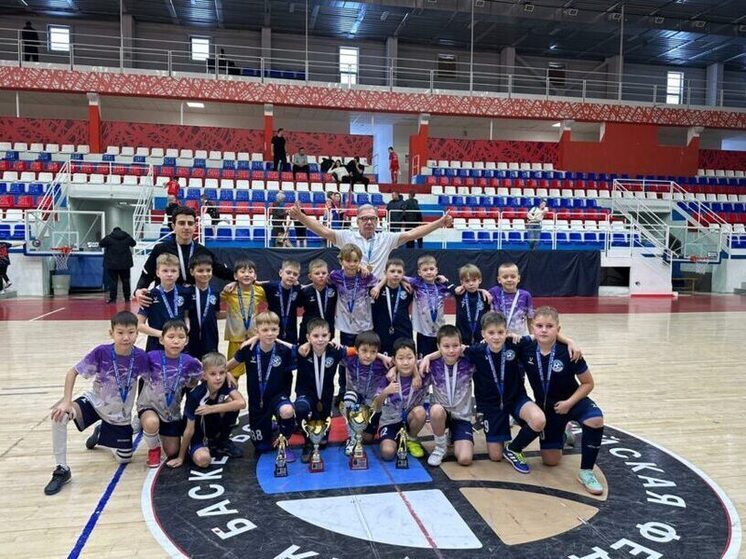 Молодежная сборная Якутска выиграла Кубок Новосибирска по футзалу