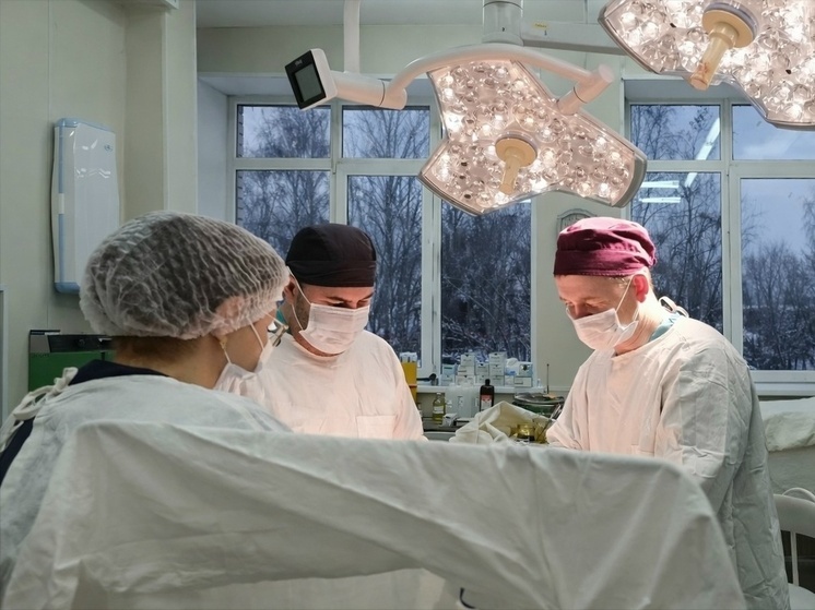 Новгородские хирурги прооперировали чемпиона мира по пауэрлифтингу